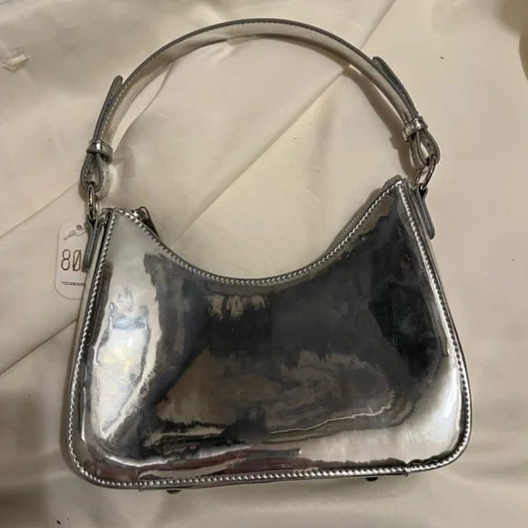 8 Other Reasons It Girl Shoulder Bag Silver Chrome NWT - Picture 1 of 9